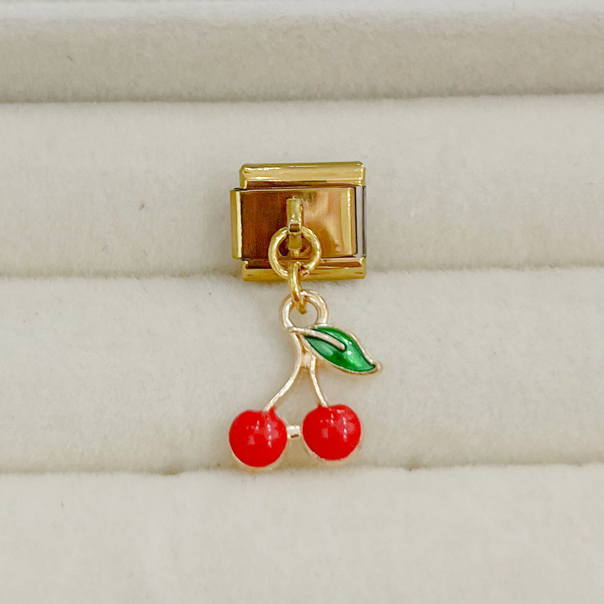 CHARM CEREZA COLGANTE