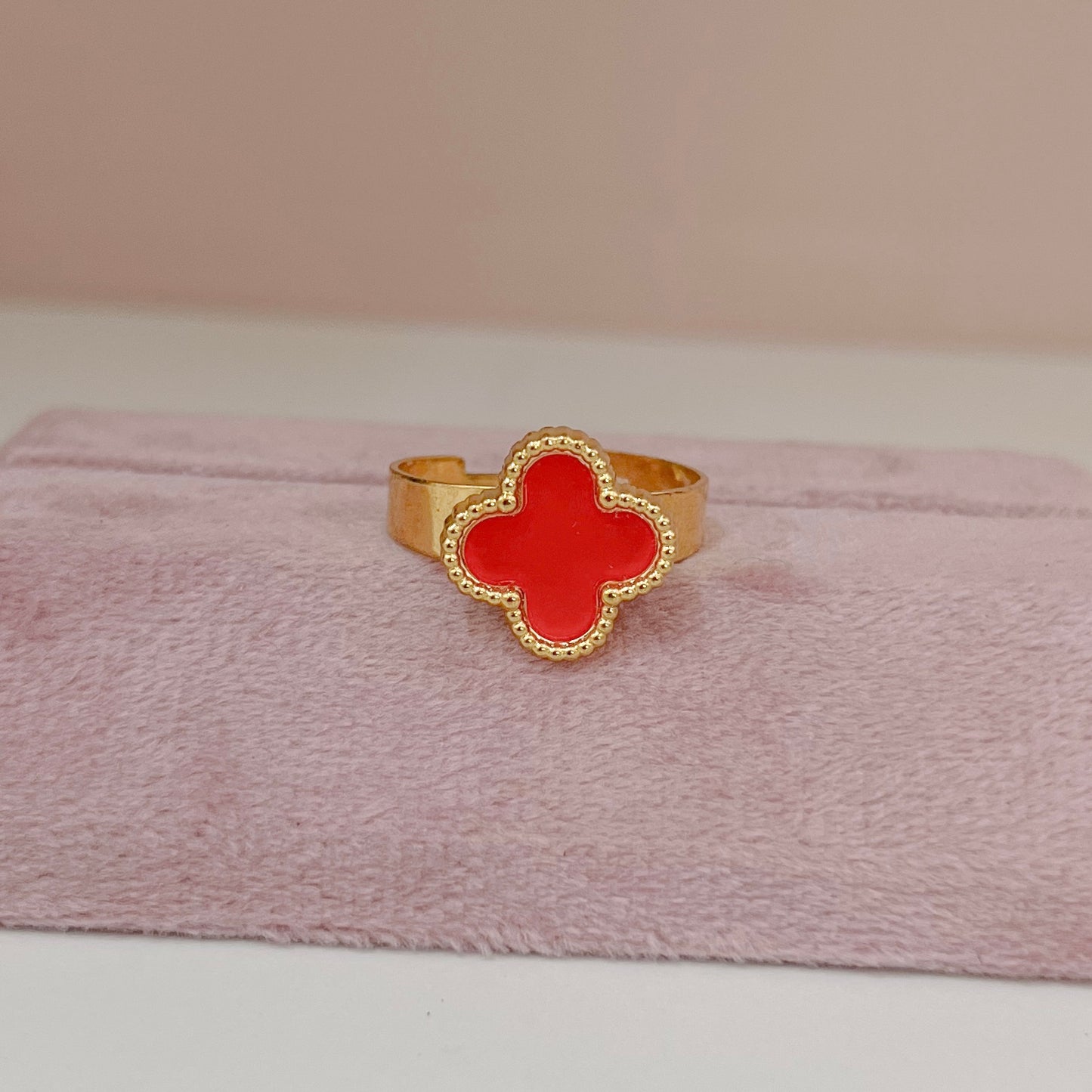 ANILLO TRÉBOL ROJO