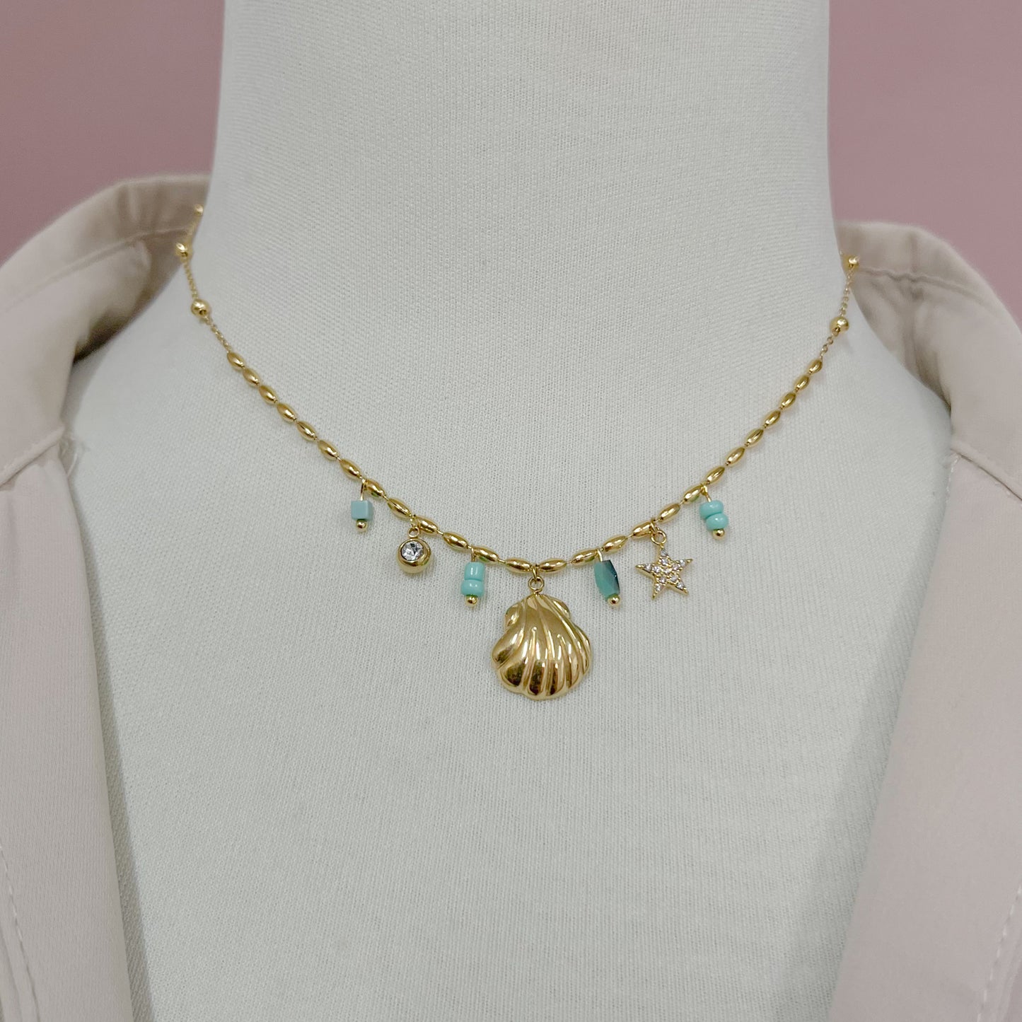 COLLAR CONCHA AZUL