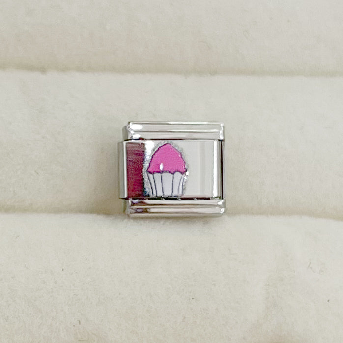 CHARM CUPCAKES