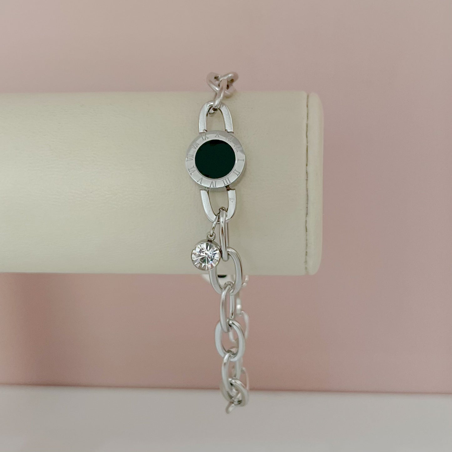 PULSERA CÍRCULO NEGRO PLATEADA