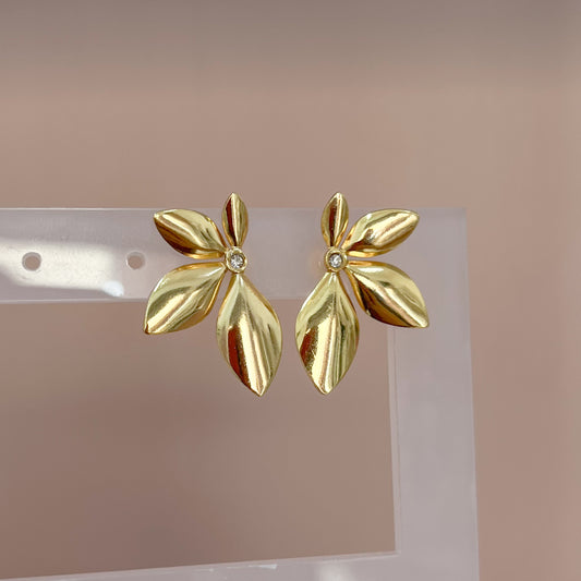ARETES PÉTALOS CRISTAL