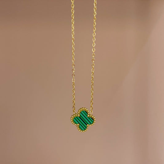 COLLAR TRÉBOL VERDE