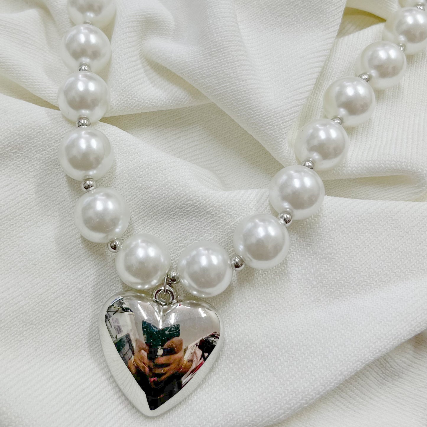 Collar Perlas chunky corazón plateado