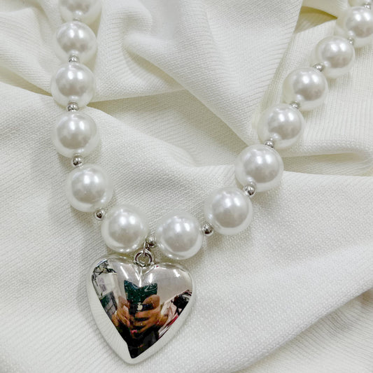 Collar Perlas chunky corazón plateado