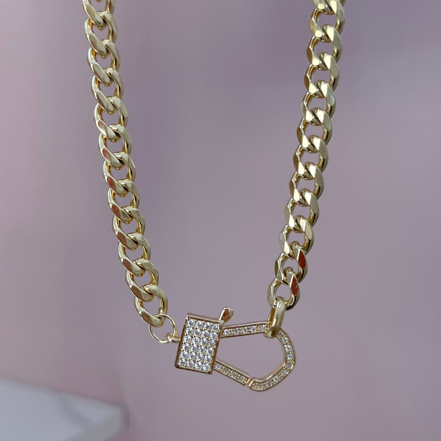 COLLAR GANCHO ZIRCONIAS