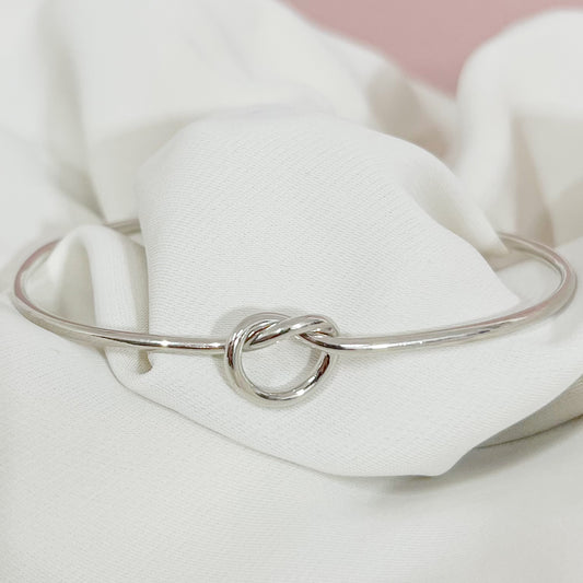 BRAZALETE NUDO PLATEADO