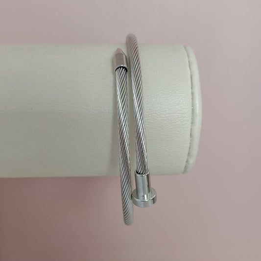BRAZALETE CLAVO PLATEADO