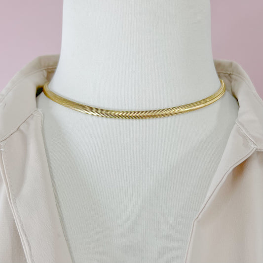 COLLAR PLANCHADO