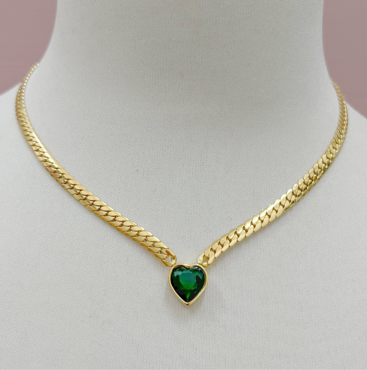 COLLAR CORAZÓN VERDE